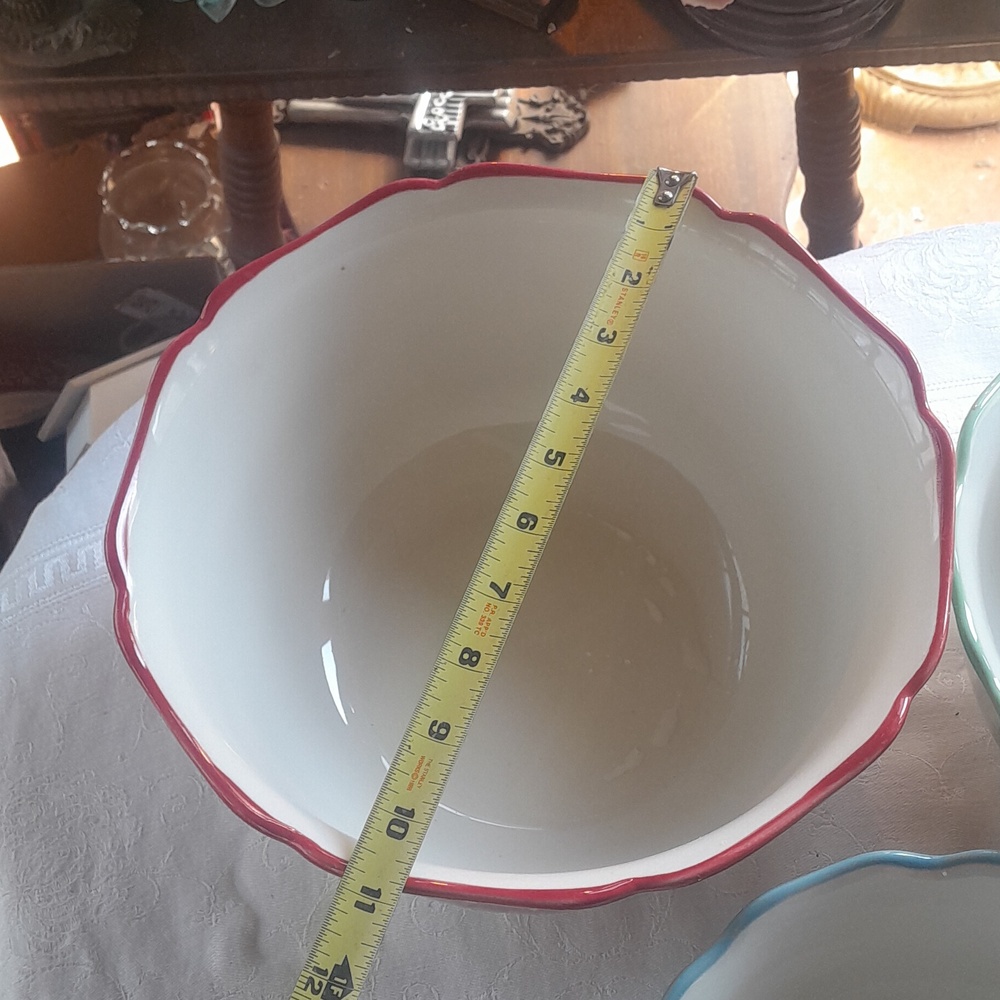 The Pioneer Woman Floral Mixing Bowls in White, Red, Green - Picture 3 of 4